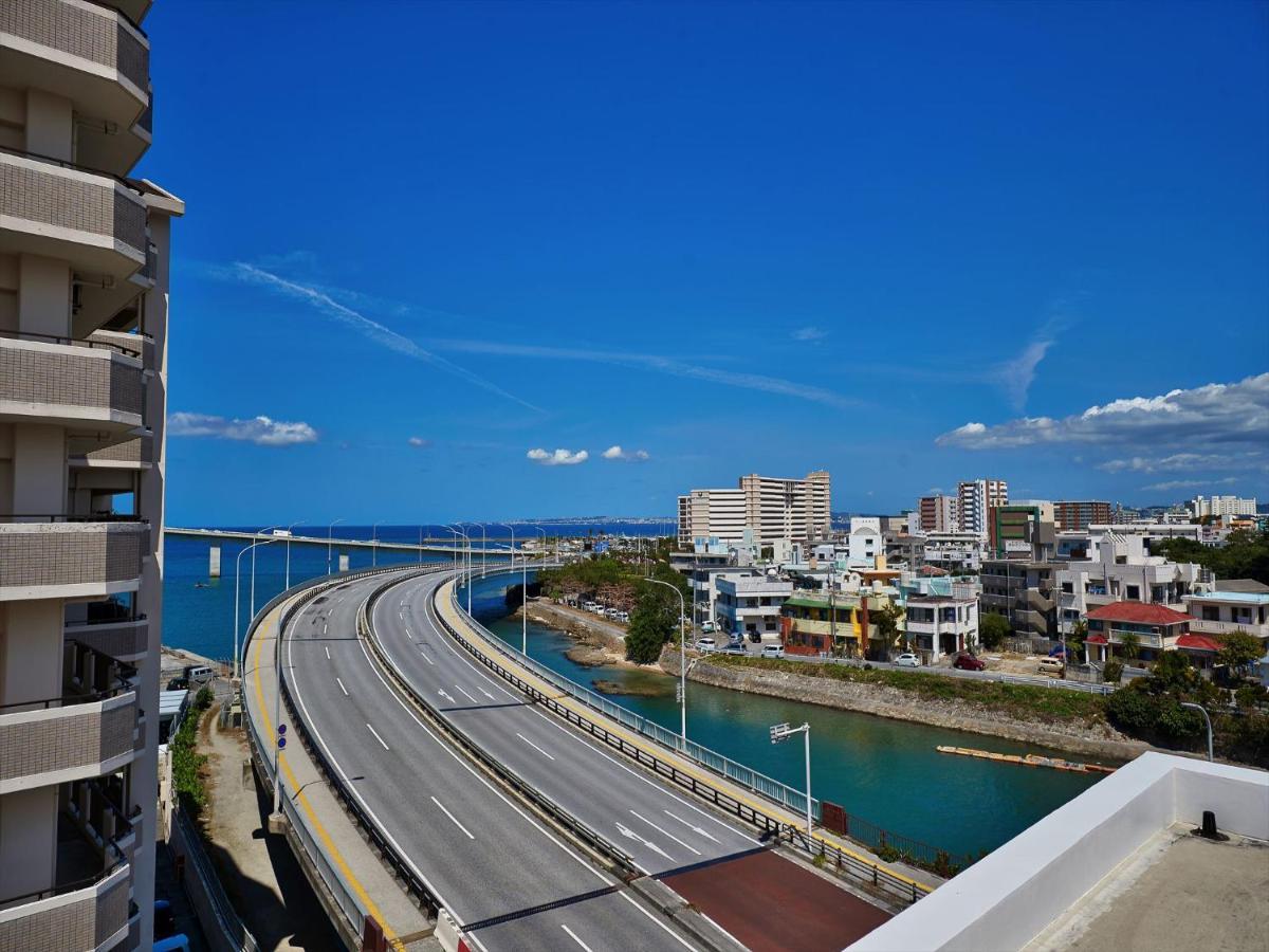 Апарт отель アルセ琉球ハーバーステイ Urasoe Экстерьер фото